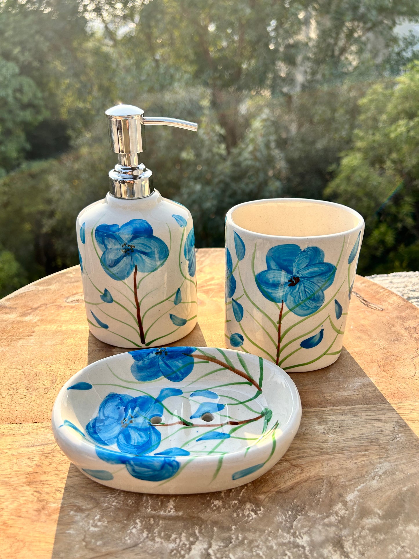 Hand painted- Blue Essential bathroom Set