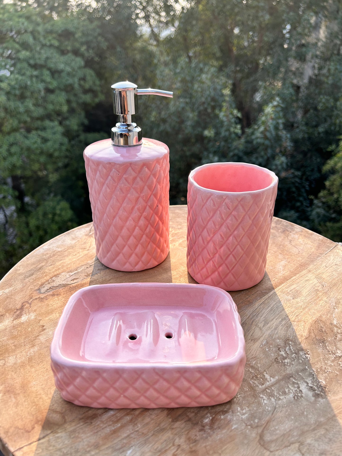 Diamond Cut Bathroom Set